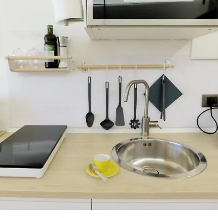 La Finestra Sul Corso בית הארחה 3*