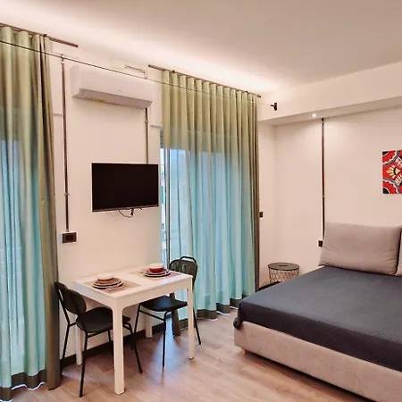 La Finestra Sul Corso בית הארחה